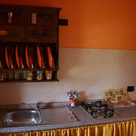 La Collina Dei Franchi Bed & Breakfast Camporgiano Dış mekan fotoğraf