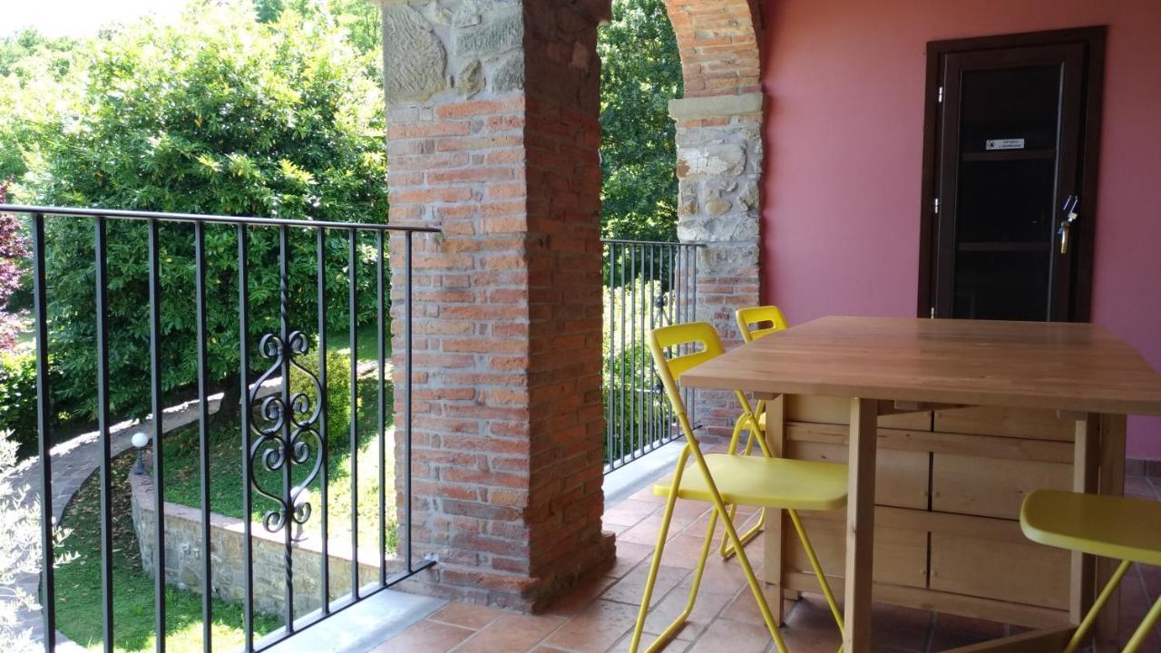 La Collina Dei Franchi Bed & Breakfast Camporgiano Dış mekan fotoğraf