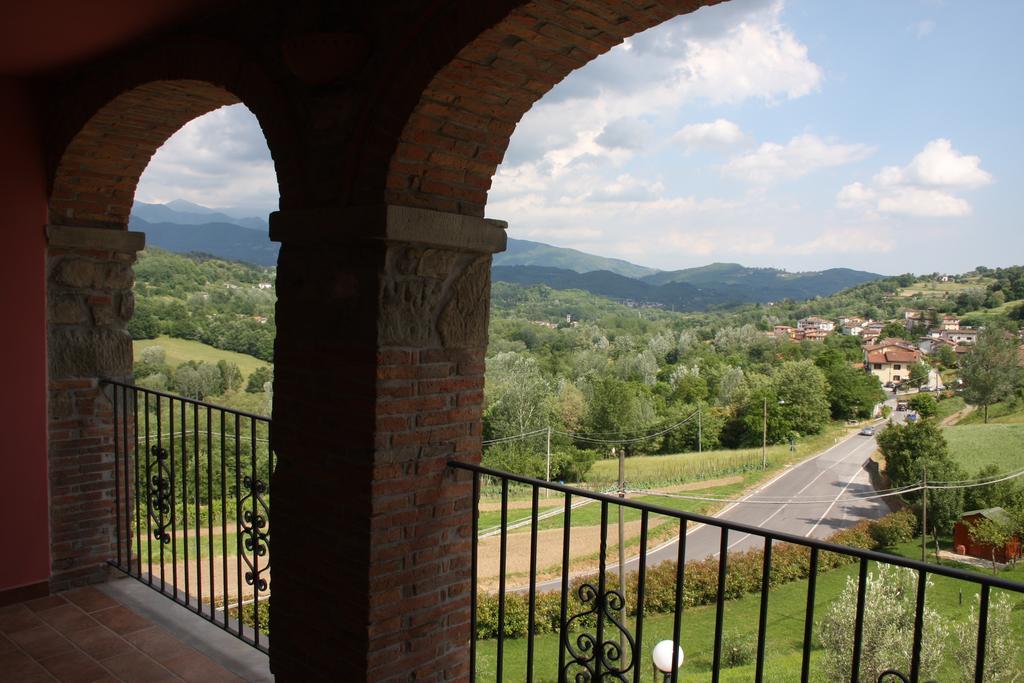 La Collina Dei Franchi Bed & Breakfast Camporgiano Oda fotoğraf